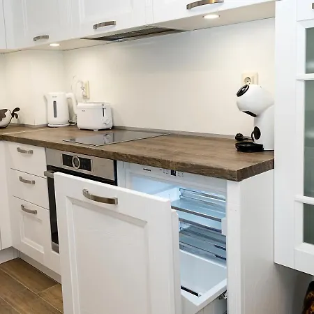 Stylish 1br Steps From Sea Garden I Apartment *