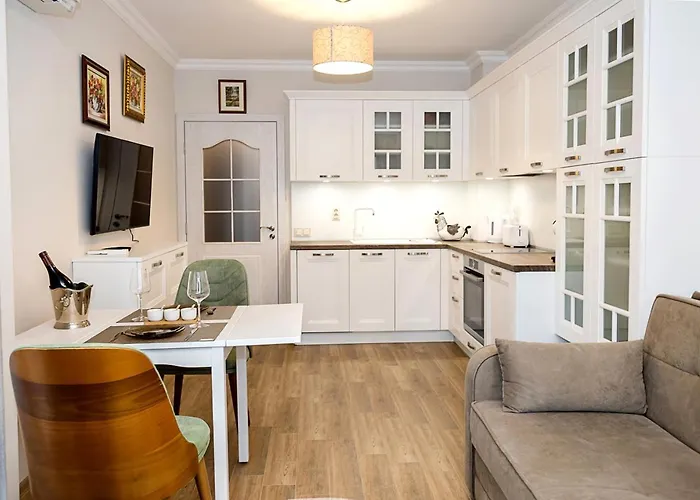 Stylish 1br Steps From Sea Garden I By Flat Mаnager דירה וארנה