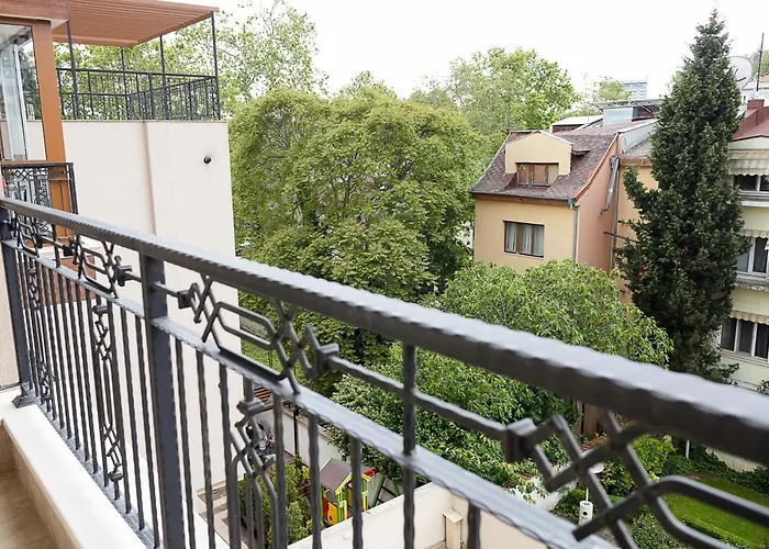 Stylish 1br Steps From Sea Garden I By Flat Mаnager דירה וארנה