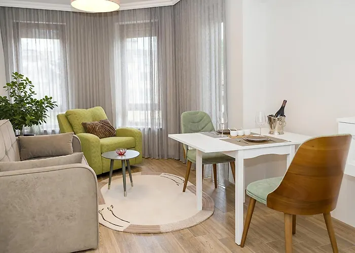 Stylish 1br Steps From Sea Garden I By Flat Mаnager דירה וארנה